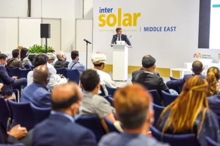 المملكة العربية السعودية تشهد منافسة شرسة على الاستثمار في مجال الطاقة الشمسية