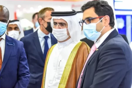 سعيد الطاير يفتتح معرض الشرق الأوسط للطاقة 2022 في دبي