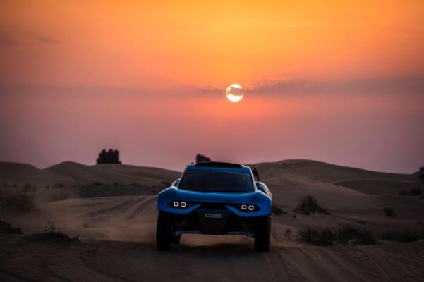 World’s First All-terrain Hypercar Unveiled in Dubaiالعالم