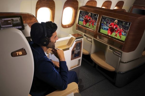 طيران الإمارات تعرض مباريات كأس العالم في بث حي على رحلاتها