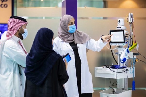 بحث رائد من طلاب دولة الإمارات يقود مستقبل صناعة الرعاية الصحية في المنطقة