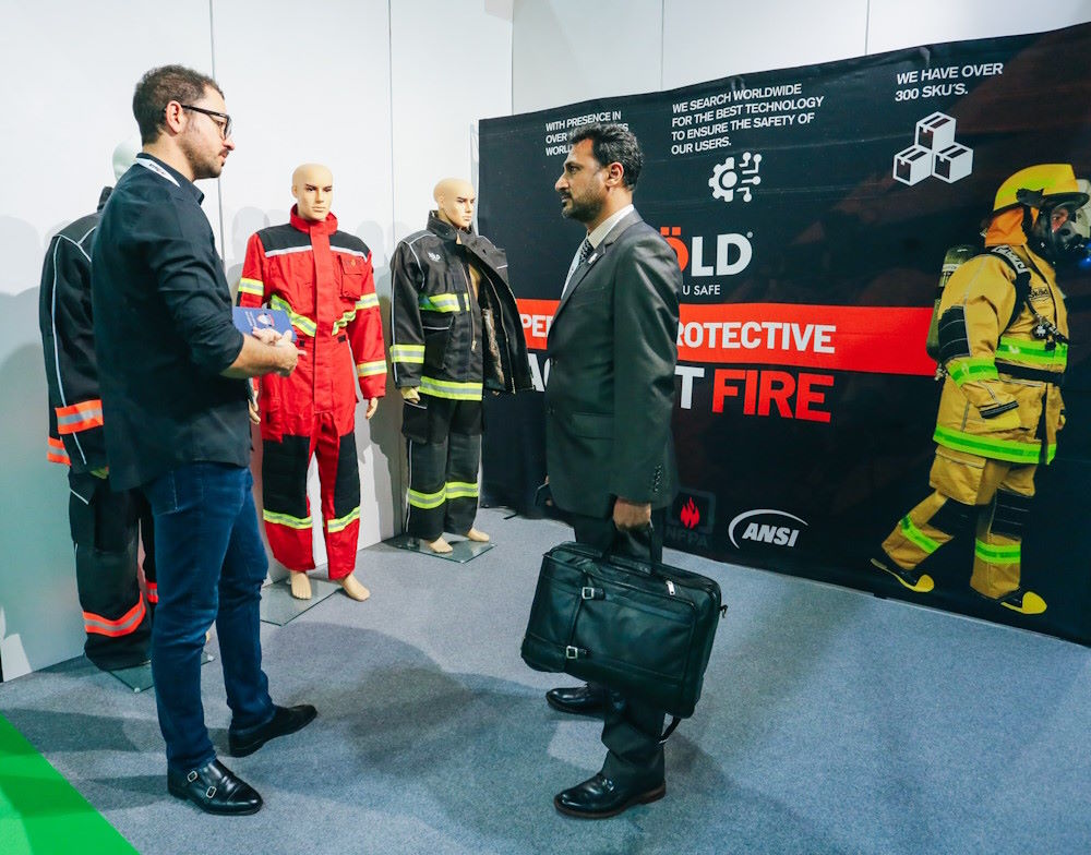 الدفاع المدني بدبي يتعاون مع إنترسك 2024 لتعزيز ابتكارات مكافحة الحرائق والإنقاذ في دولة الإمارات