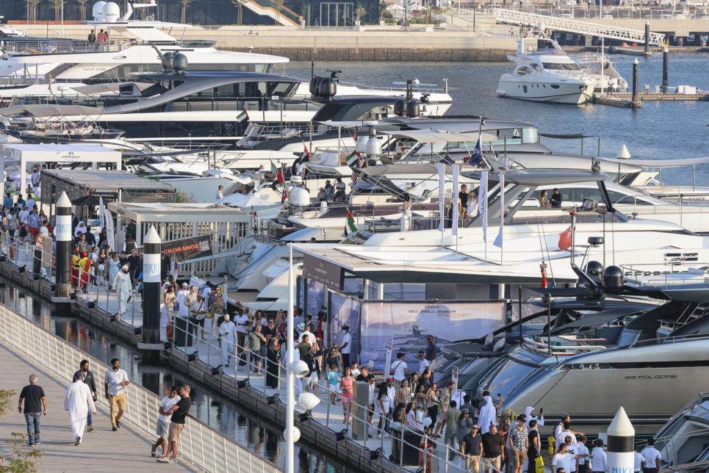 الدورة الثلاثين من معرض دبي العالمي للقوارب تستقطب أبرز شركات صناعة اليخوت  العالمية إلى دبي