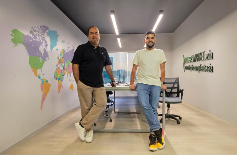 (L to R) Tariqul Islam, Founder and Managing Director of Farmers Market Asia and Abdullah Bakr, Co-Founder and CEO of Farmers Market Asia at their office