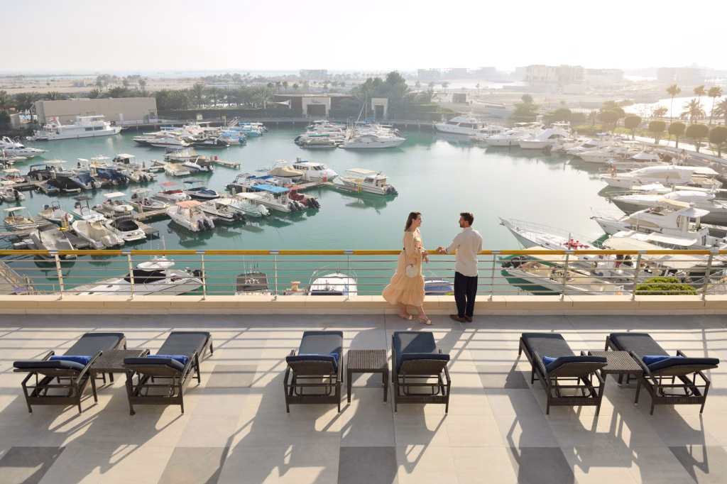As the city cools down, the dining scene at InterContinental Abu Dhabi Hotel & Residences is just heating up. Home to 14 distinctive